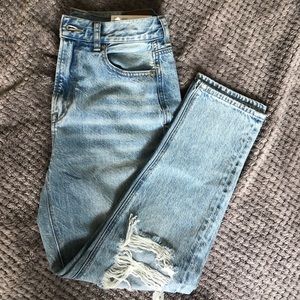 American Eagle Mom Jean